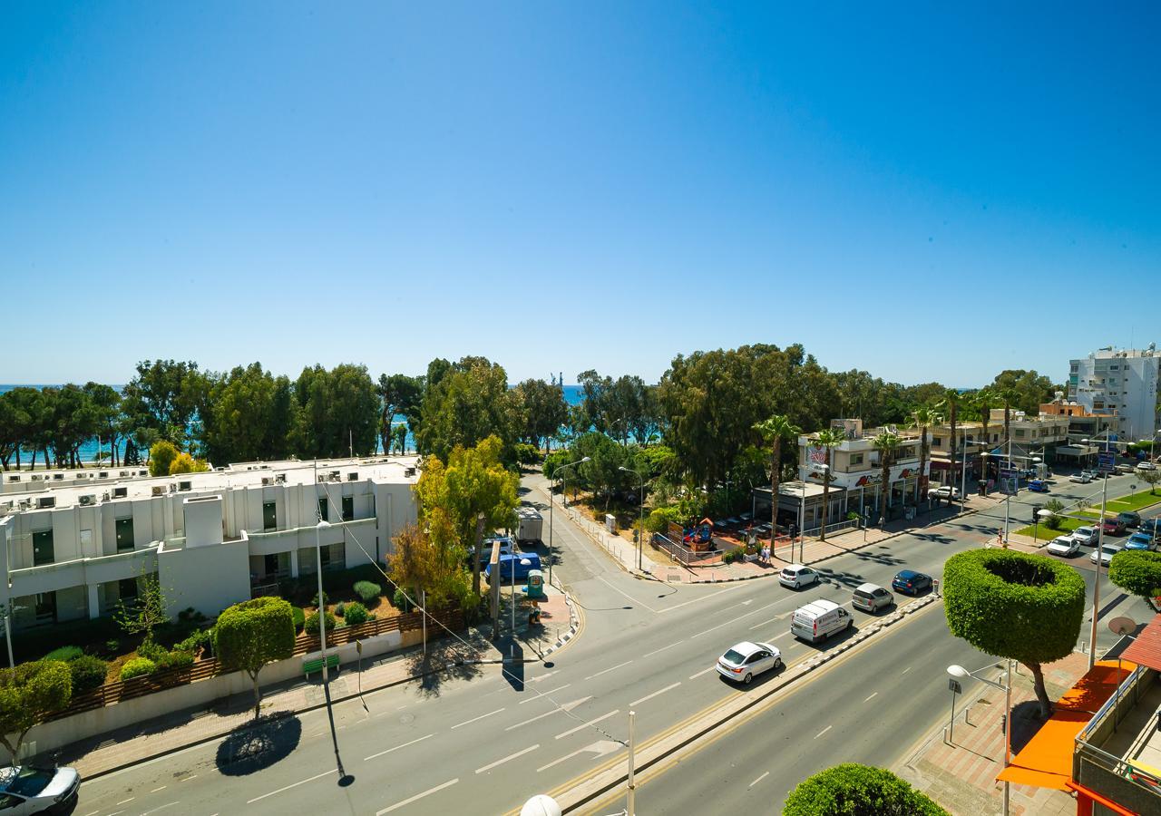 Pebble Beach Holiday Apartments Limassol Exterior photo